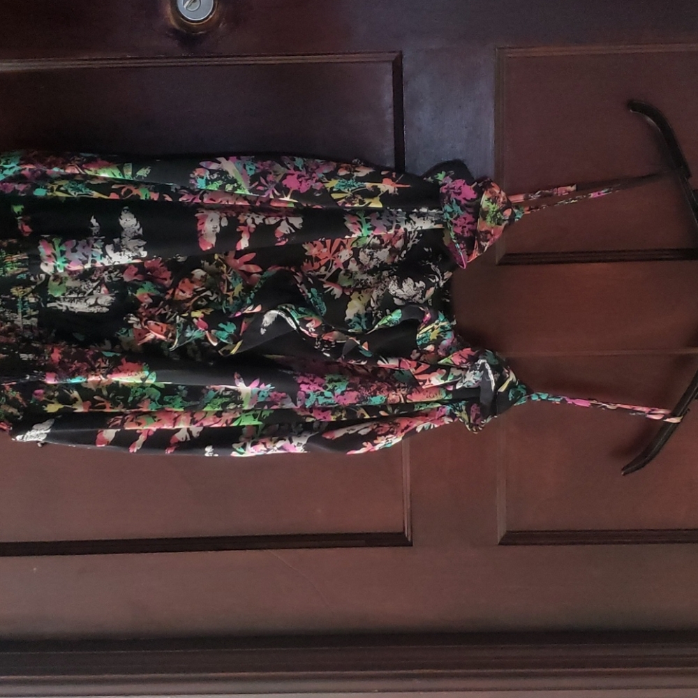Flower Cami. - Picture 2 of 3